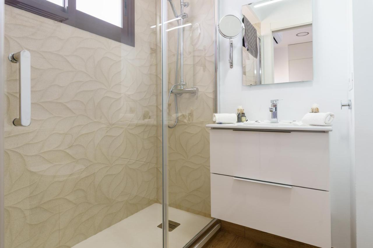 Amazing Views Beachfront Apartment With Swimming Pool Benalmádena Exteriér fotografie
